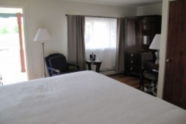 Baits Motel (Searsport)
